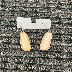 💥Brand NEW | Dangling Earrings | Rose Gold | With Yellow/Goldish Stone💥